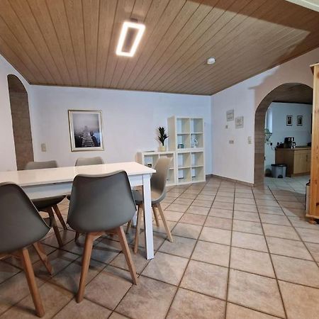 Grosszuegige Ferienwohnung 4+1 P. Büttelborn Dış mekan fotoğraf